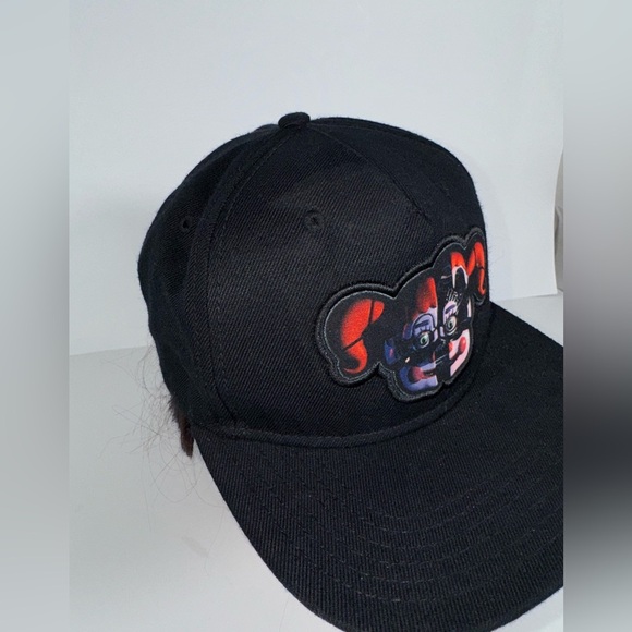 FIVE NIGHTS AT FREDDY'S- SISTER LOCATION- SNAPBACK HAT - Picture 6 of 8